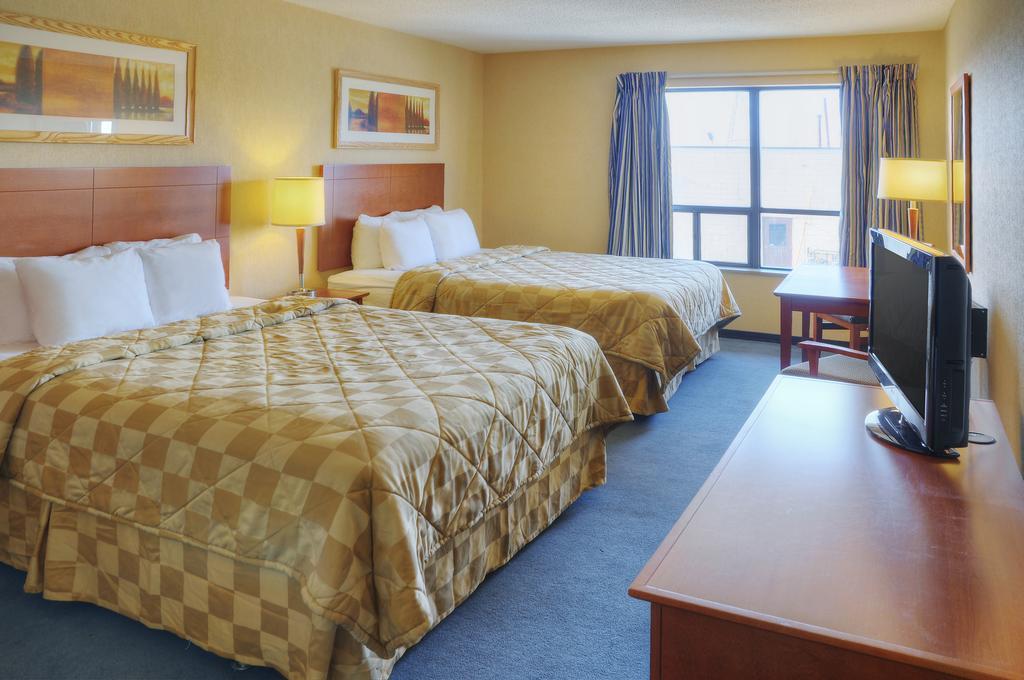 Comfort Inn Lakeshore North Bay Exterior photo